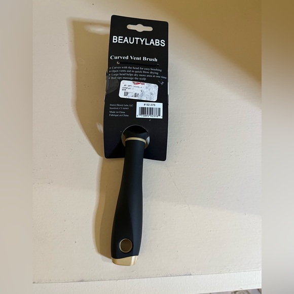 NEW curved blow dry vent brush with comfort handle excellent for volume/lift - Picture 9 of 9